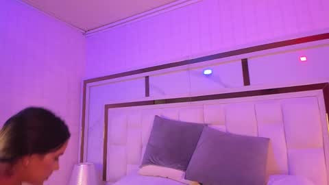 giorgia online show from February 22, 3:01 am