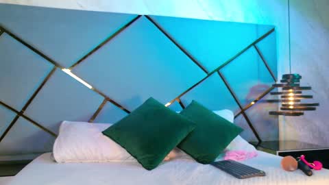 giorgia online show from September 10, 3:06 am