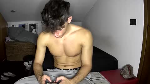 giovyyx online show from September 23, 8:50 am