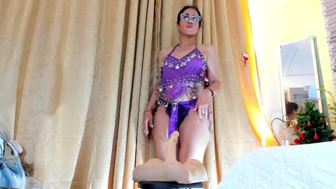 Girasol Walton online show from December 26, 5:08 pm