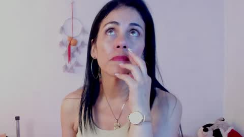 Girasol Walton online show from January 7, 4:59 pm