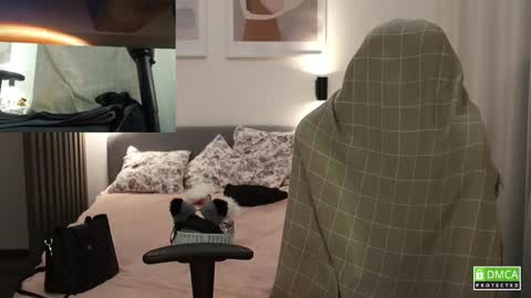 Kristin  online show from February 15, 6:33 pm