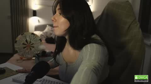 Kristin  online show from February 23, 6:45 pm