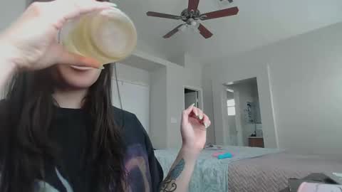 Jasmine online show from March 3, 6:01 pm