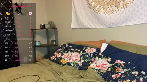 Camille online show from January 9, 1:39 am