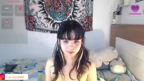 Ann online show from November 23, 4:29 pm