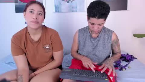 girls_inlove online show from October 14, 12:17 pm