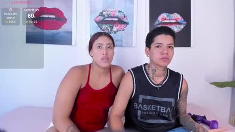 girls_inlove online show from October 24, 12:23 pm