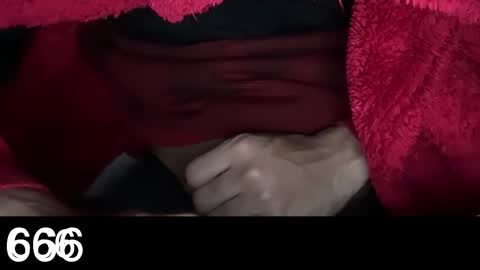 Snapshot of girlsonlyy666 chatting on November 13, 2:32 am girlsonlyy666 online show from November 13, 2:32 am