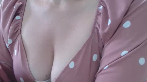 Victoria online show from November 26, 1:01 pm