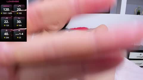 Snapshot of girsl_hot chatting on September 13, 9:25 pm Violeta y Samantha online show from September 13, 9:25 pm