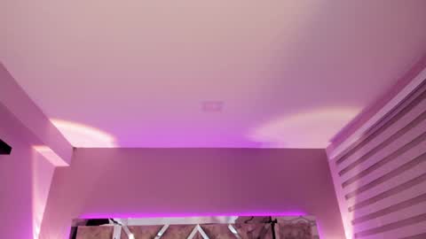     online show from January 23, 11:48 am