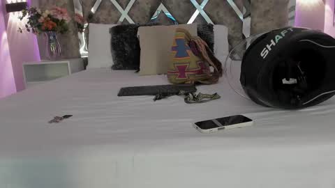     online show from February 28, 11:03 am