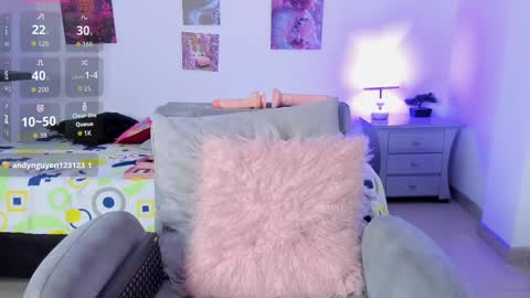 Snapshot of gisele_gigi chatting on September 13, 3:50 am gisele_gigi online show from September 13, 3:50 am