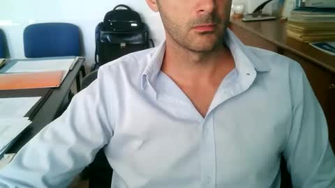 Snapshot of giuseppevai1 chatting on September 25, 10:19 am giuseppevai1 online show from September 25, 10:19 am