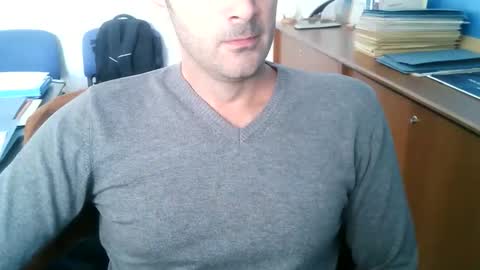 Snapshot of giuseppevai1 chatting on October 10, 10:47 am giuseppevai1 online show from October 10, 10:47 am