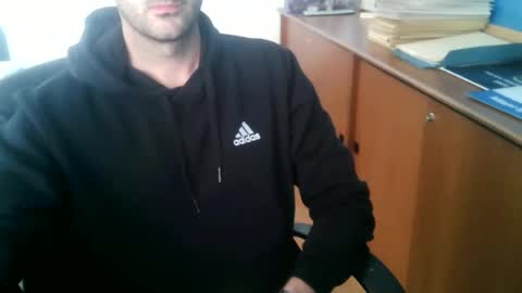 Snapshot of giuseppevai1 chatting on December 14, 11:37 am giuseppevai1 online show from December 14, 11:37 am