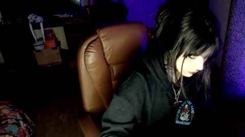 dirtyvenom online show from September 27, 4:39 am