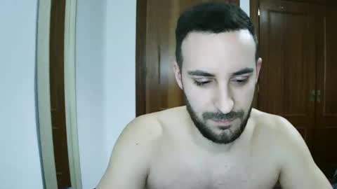 Snapshot of gladiator_18 chatting on January 30, 10:19 pm gladiator_18 online show from January 30, 10:19 pm