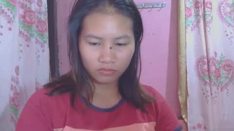 Snapshot of glamgoddess23 chatting on October 29, 12:35 am glamgoddess23 online show from October 29, 12:35 am