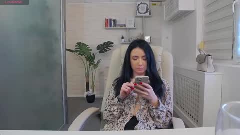 Snapshot of glamkate chatting on March 7, 10:24 am online show from March 7, 10:24 am