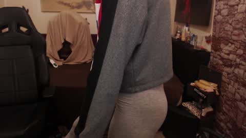 Snapshot of glamourhottie chatting on December 5, 8:44 am Glamourhottie online show from December 5, 8:44 am