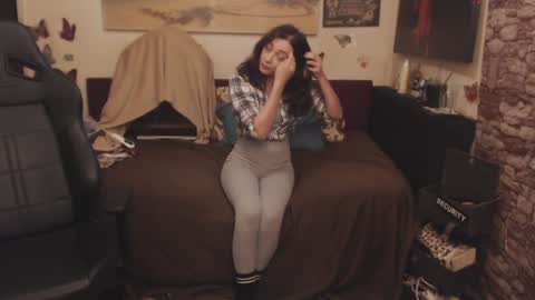 Snapshot of glamourhottie chatting on January 19, 9:33 am Glamourhottie online show from January 19, 9:33 am