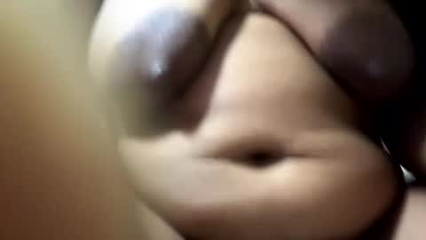 Snapshot of glazehoney chatting on December 24, 1:27 am glazehoney online show from December 24, 1:27 am