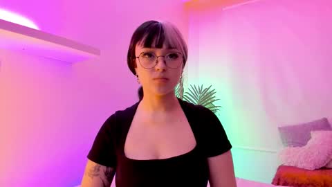 Mimi online show from November 14, 9:24 pm