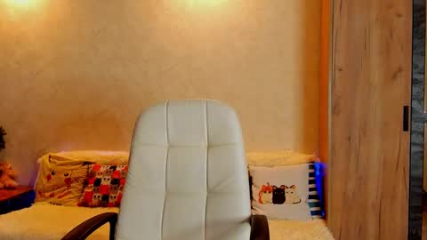 Gloria Wood online show from February 16, 11:37 pm