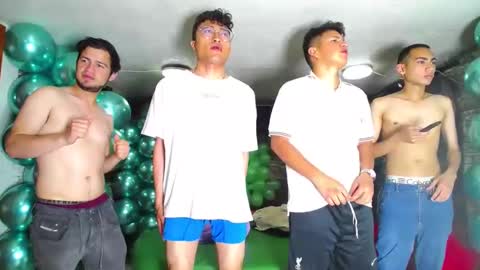 THOMAS AND DAMIAND online show from January 21, 1:11 pm