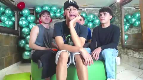 THOMAS AND DAMIAND online show from February 21, 11:33 am