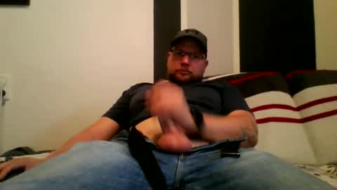 gnik_labinnah online show from September 11, 1:22 pm