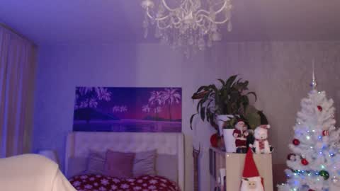 Snapshot of goddes_goldie chatting on December 30, 9:48 am Goldie online show from December 30, 9:48 am