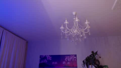 Snapshot of goddes_goldie chatting on October 22, 7:13 pm Goldie online show from October 22, 7:13 pm