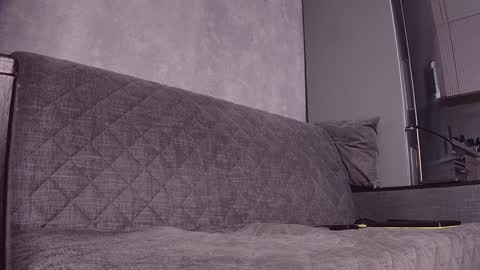 Snapshot of goddess_elizabeth chatting on December 12, 8:14 am Goddess Elizabeth NO NUDE femdom online show from December 12, 8:14 am