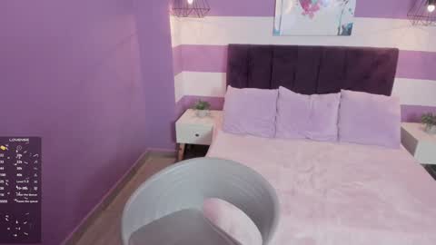 M A R T I N A  online show from December 3, 4:28 pm