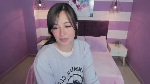 M A R T I N A  online show from December 13, 12:09 am