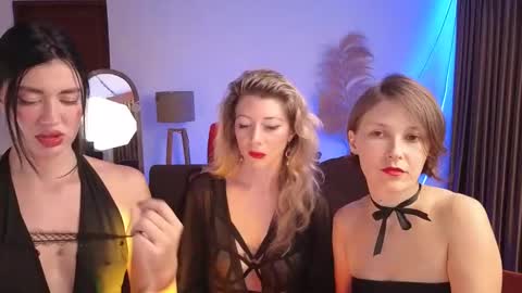   330 UTC2 girls   online show from February 2, 3:10 am