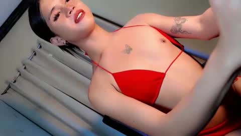 YOUR GODDESS RIAN online show from October 4, 4:10 am