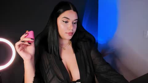 Miss Veronica  - The Supreme   online show from March 5, 6:12 pm