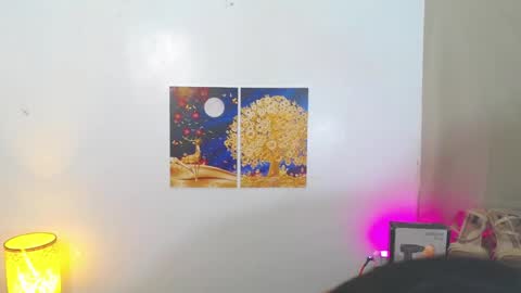 Kyla and Nian online show from December 3, 2:19 am