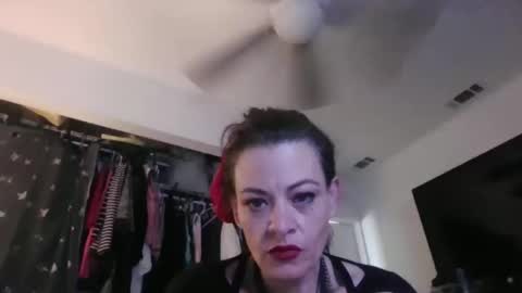 goddessrae19 online show from December 2, 4:13 pm