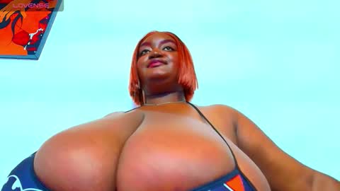 Snapshot of godessqqq chatting on September 9, 6:29 pm Godess Tracy online show from September 9, 6:29 pm