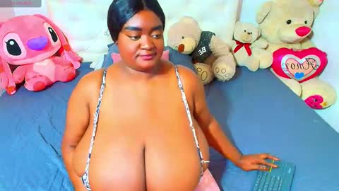 Snapshot of godessqqq chatting on October 2, 12:56 pm Godess Tracy online show from October 2, 12:56 pm