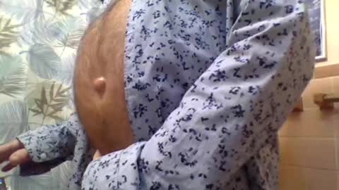 Snapshot of gojo885 chatting on January 6, 6:58 am gojo885 online show from January 6, 6:58 am