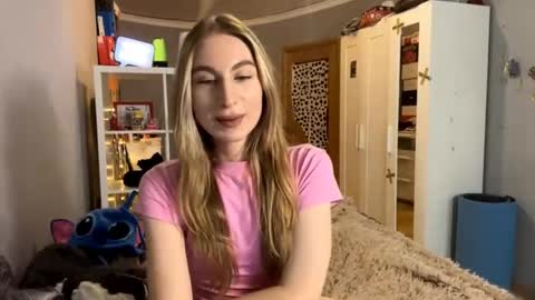 Gloria online show from December 19, 4:25 pm