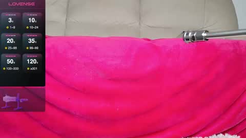 Snapshot of goldenboy69bsx chatting on March 3, 8:38 am Goldenboy69 online show from March 3, 8:38 am