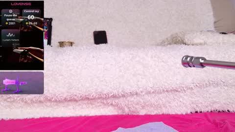 Snapshot of goldenboy69bsx chatting on October 12, 8:13 am Goldenboy69 online show from October 12, 8:13 am