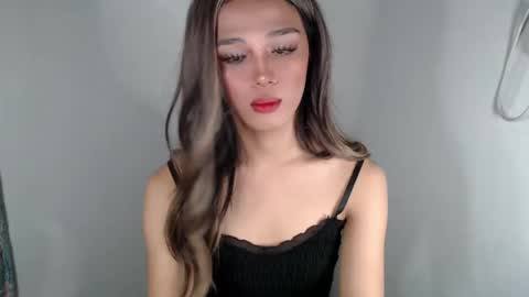 Lily is Gold online show from February 28, 2:53 am